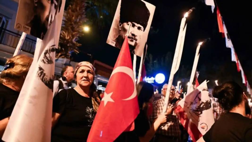 Antalyalılar Atatürk İçin Yürüyecek! 1